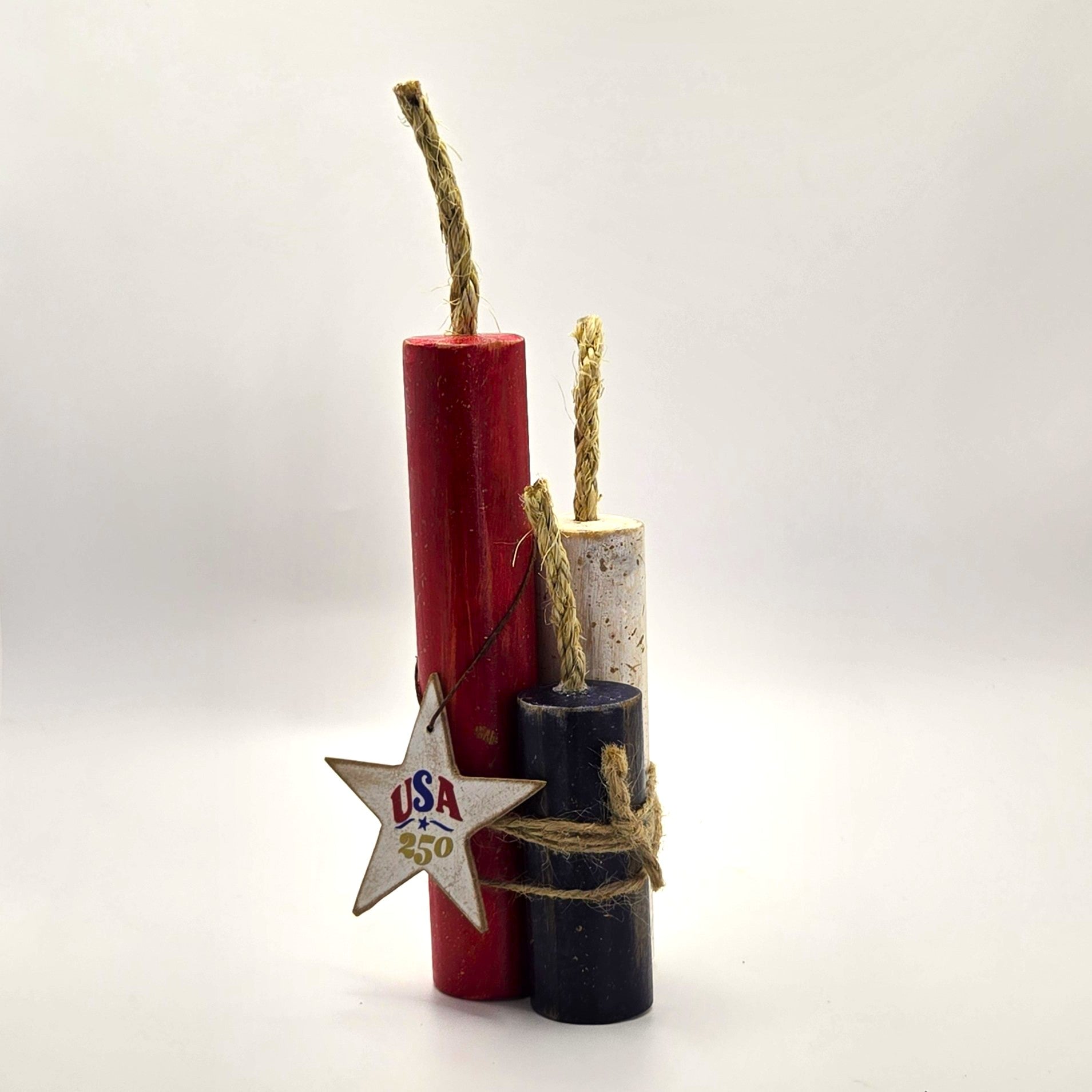 Round Fireworks USA 250 Patriotic Decor